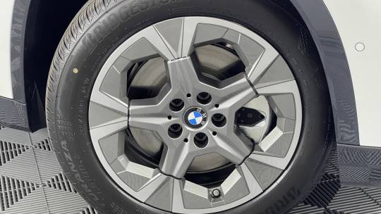 2023 BMW X1