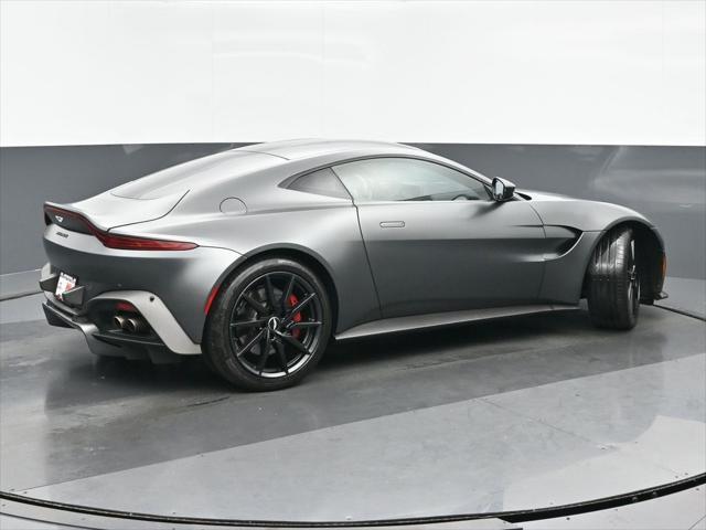 2019 aston martin vantage base
