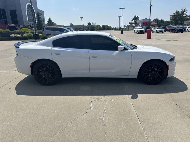 2022 dodge charger sxt
