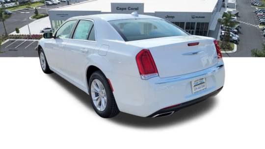 2023 Chrysler 300
