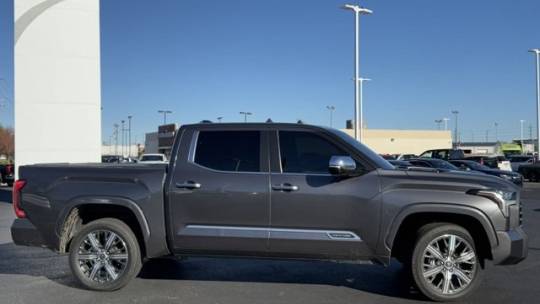 2024 toyota tundra capstone hv
