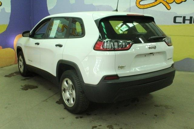 2019 jeep cherokee sport