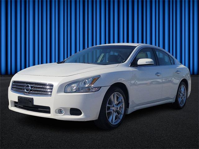 2011 nissan maxima sv