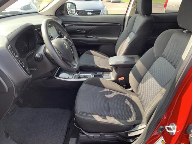 2020 mitsubishi outlander es