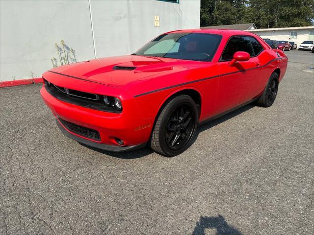 2016 dodge challenger sxt