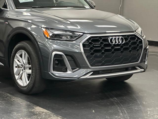 2022 audi q5 45 s line premium