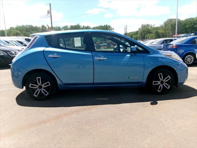 2013 nissan leaf 4dr hb s