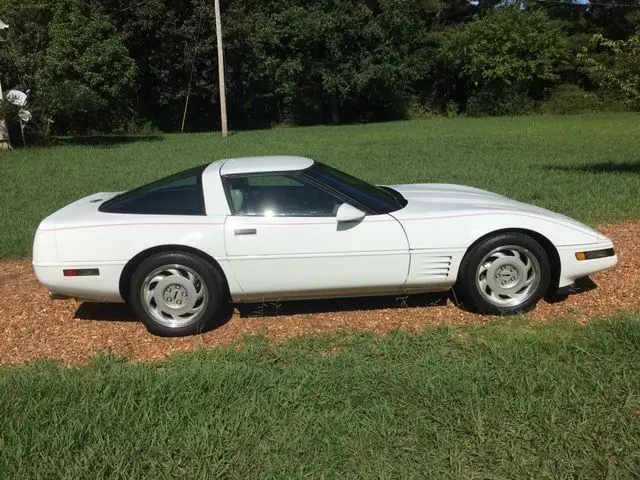 1992 chevrolet corvette hatchback with 6-speed manual! excellent!