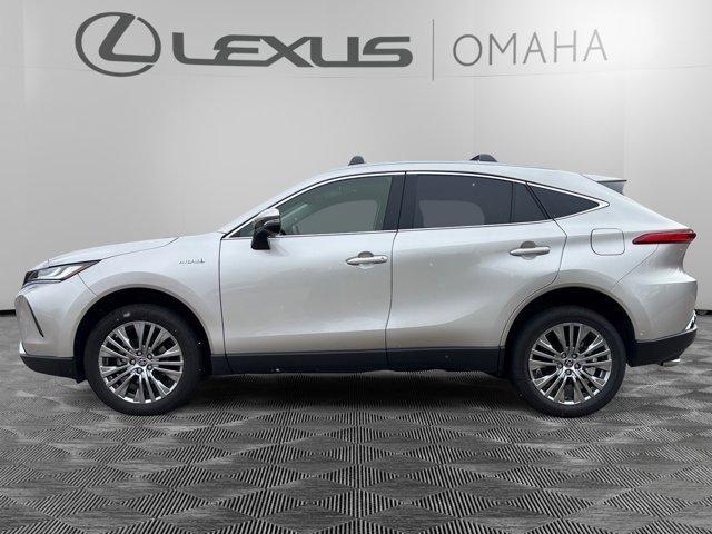 2021 toyota venza xle