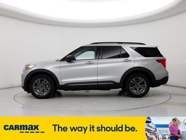 2021 ford explorer xlt