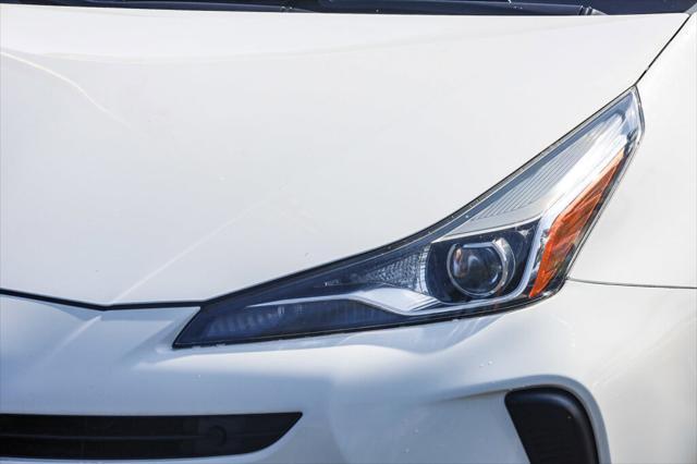 2020 toyota prius le