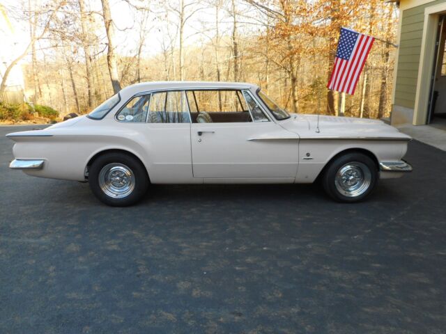 rare valiant hardtop with auminum block slant six, original paint and interior