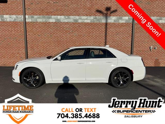 2023 chrysler 300 s