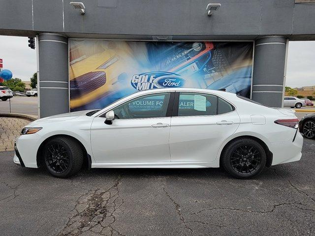 2022 toyota camry xse v6