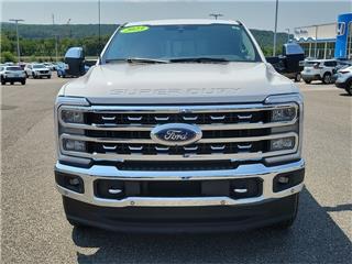 2023 Ford F-350 lariat