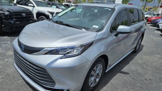 2022 toyota sienna