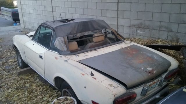 fiat spider car