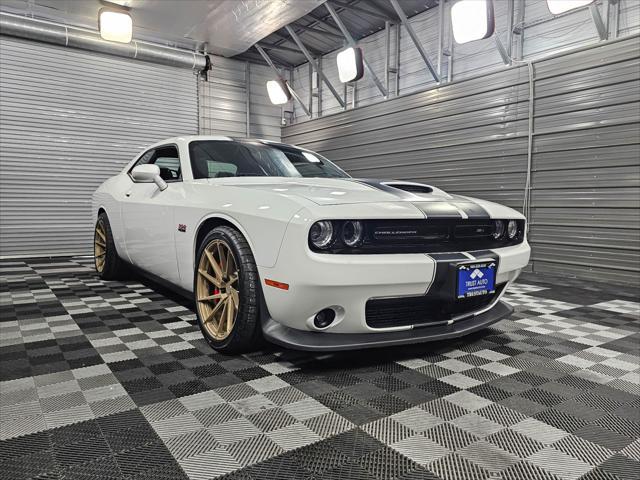 2016 dodge challenger srt 392