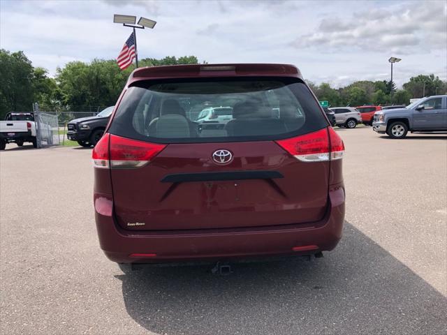 2011 toyota sienna base