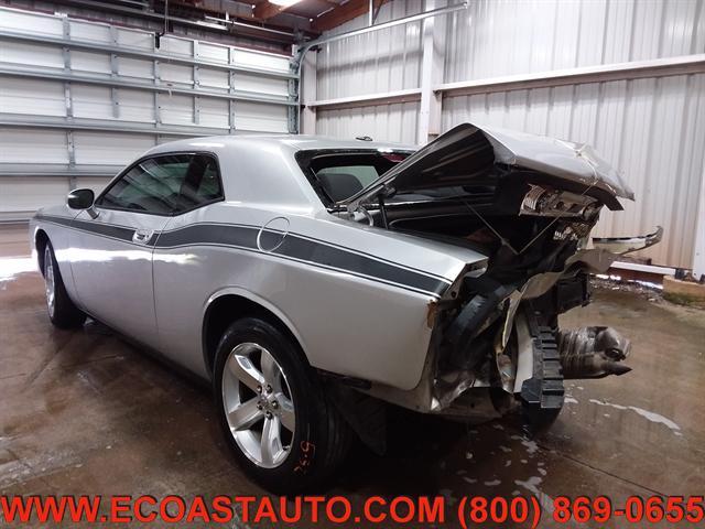 2009 dodge challenger se