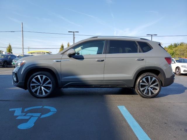 2022 volkswagen taos 1.5t se