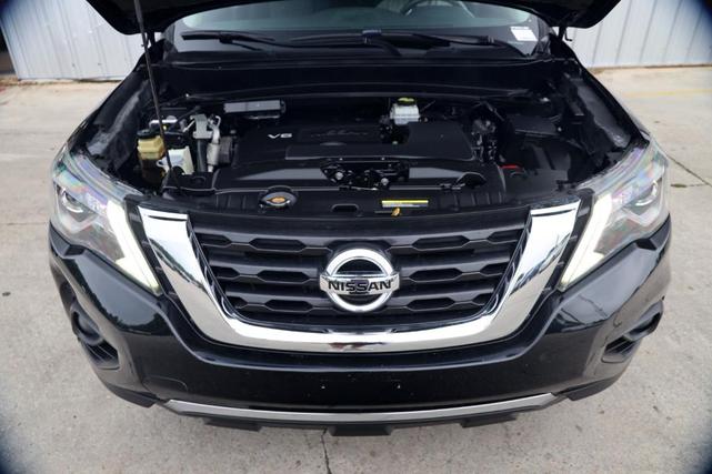 2019 nissan pathfinder sv
