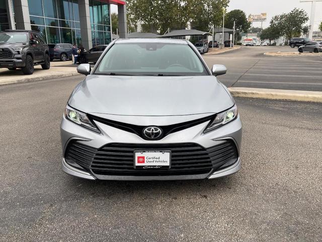 2023 toyota camry le