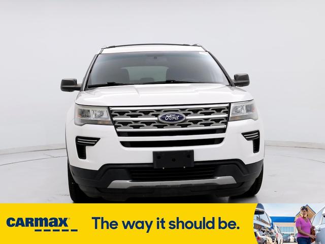 2018 ford explorer xlt