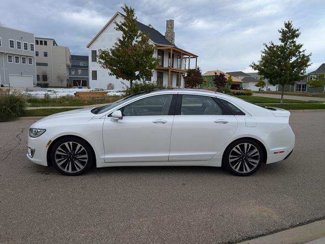 2017 lincoln mkz hybrid reserve