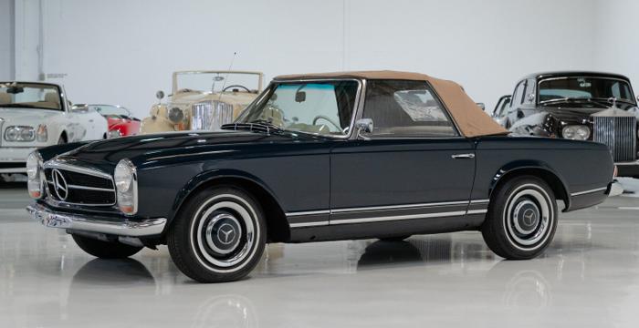 1967 mercedes-benz 230sl in saint louis, missouri