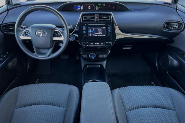 2016 toyota prius two