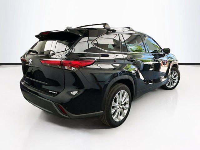 2021 toyota highlander limited