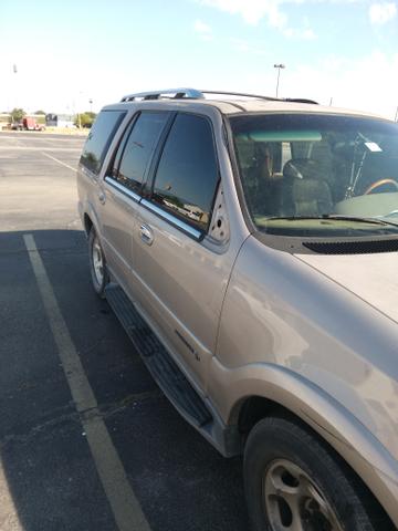 2000 lincoln navigator base
