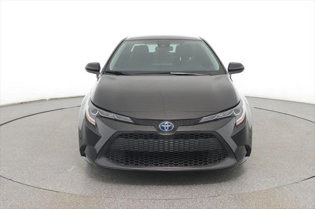 2022 toyota corolla hybrid se