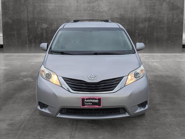 2015 toyota sienna le