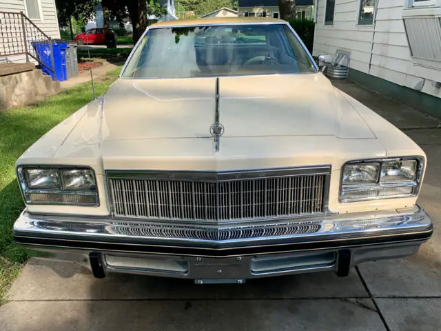 1976 buick electra 225 sedan 4-door 7.5l