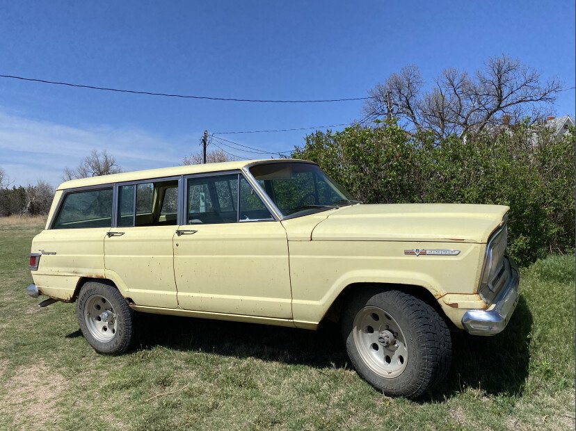 1966 jeep wagoneer limited