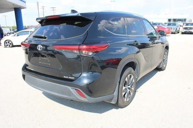 2021 toyota highlander xle in granite city, illinois