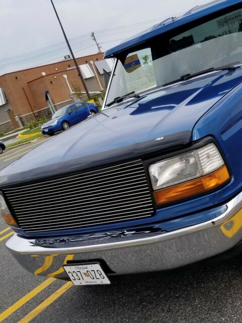 1992 ford f-15o custom 2 door regular cab