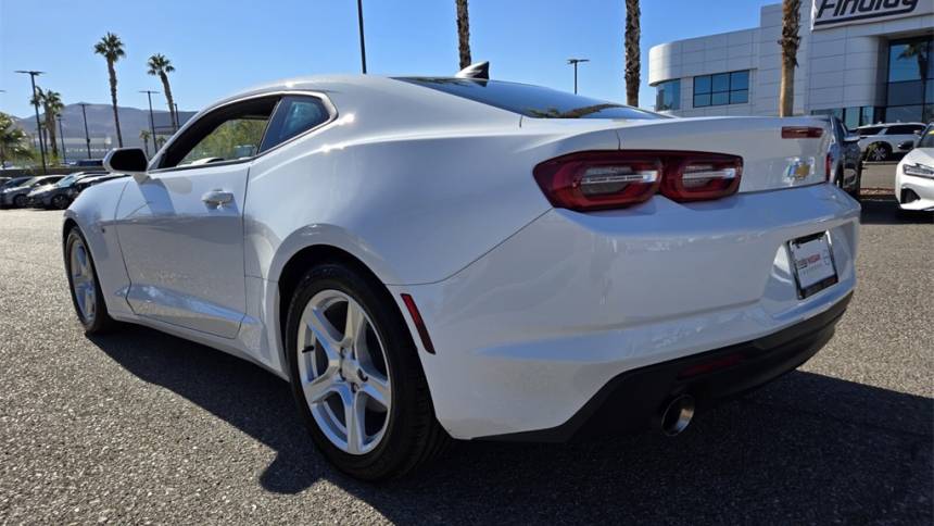 2023 chevrolet camaro lt