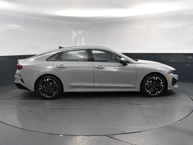 2022 kia k5 gt-line