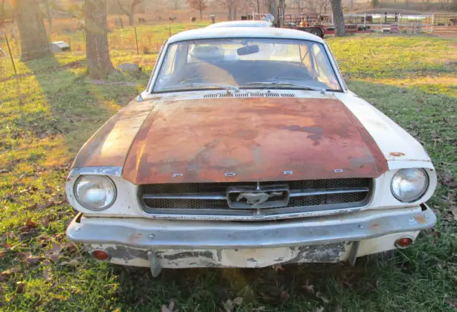 1964-1/2 ford mustang that is restorable