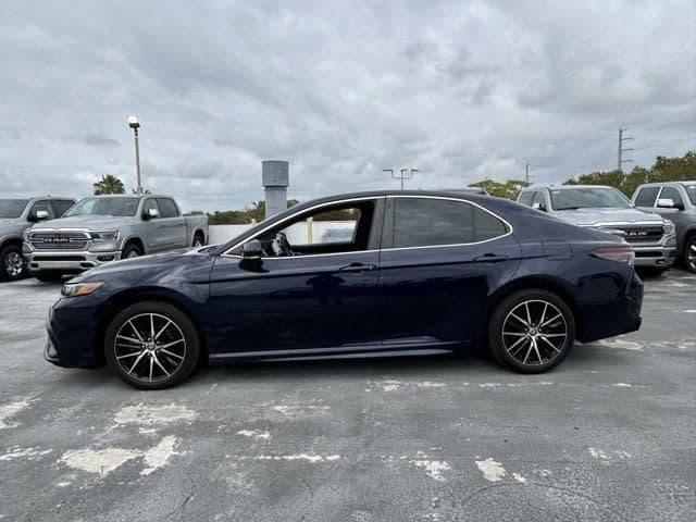 2022 toyota camry se in miami, florida