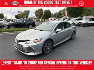 2022 Toyota Camry hybrid xle