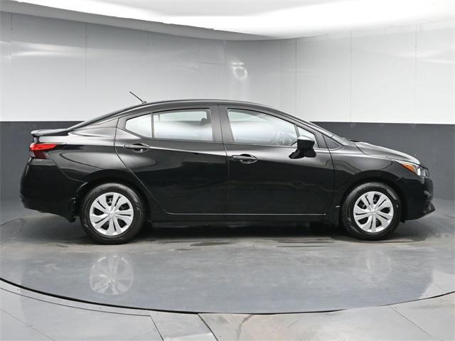 2020 nissan versa 1.6 s
