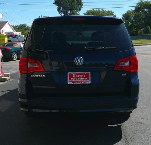 2012 volkswagen routan 4dr wgn se