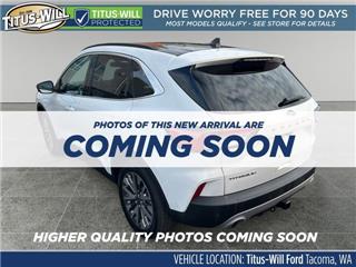 2021 Ford Escape titanium