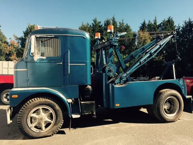 1961 mack h model wreaker