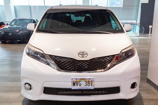 2017 toyota sienna se