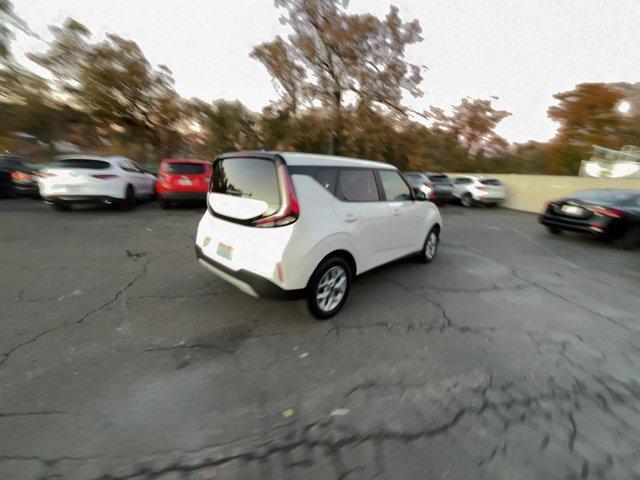 2024 kia soul lx
